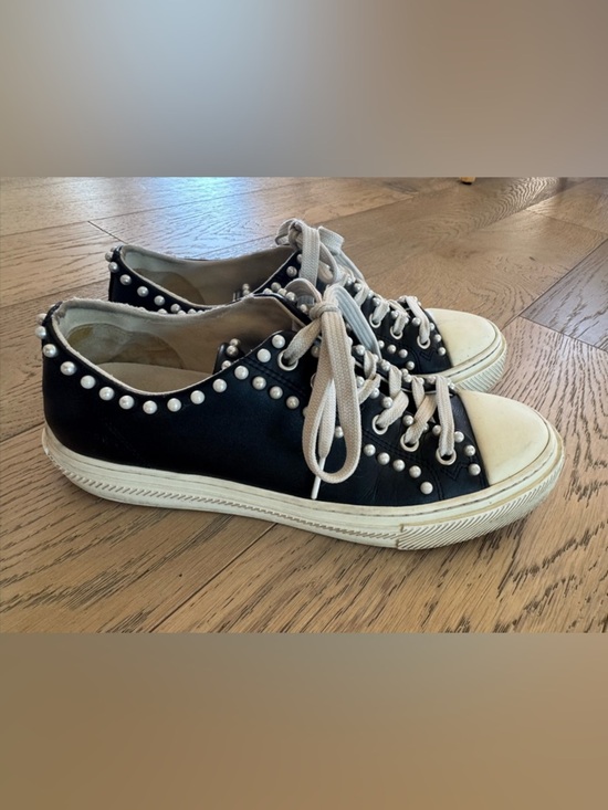 Stuart Weitzman Shoes - STUART WEITZMAN Ollie Mini Pearls  Embellished Low Top Sneakers Black
